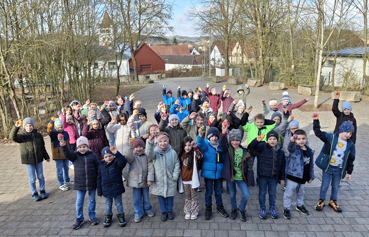 Ostereiersuche auf dem Pausenhof
